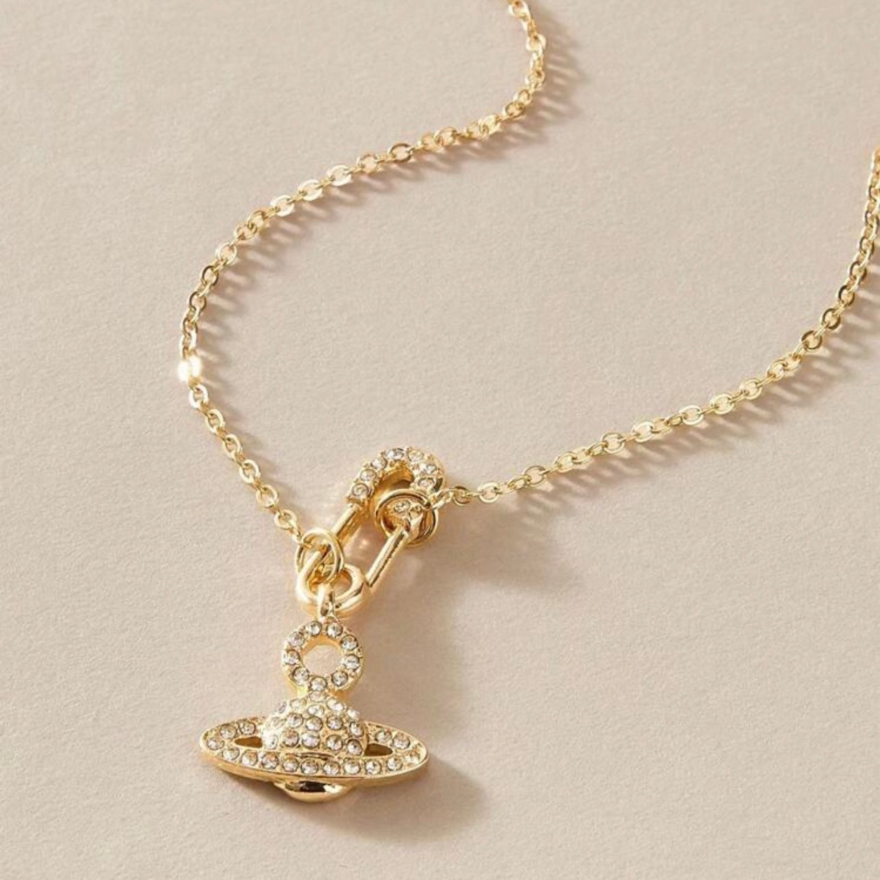 Miss Vivienne necklace