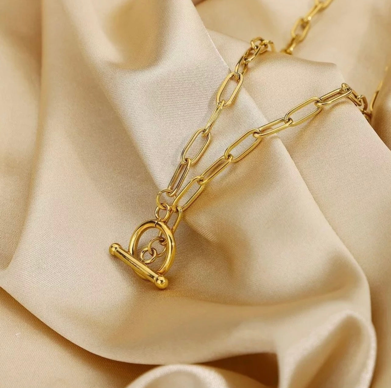 18ct Gold-Plated T-Bar Necklace