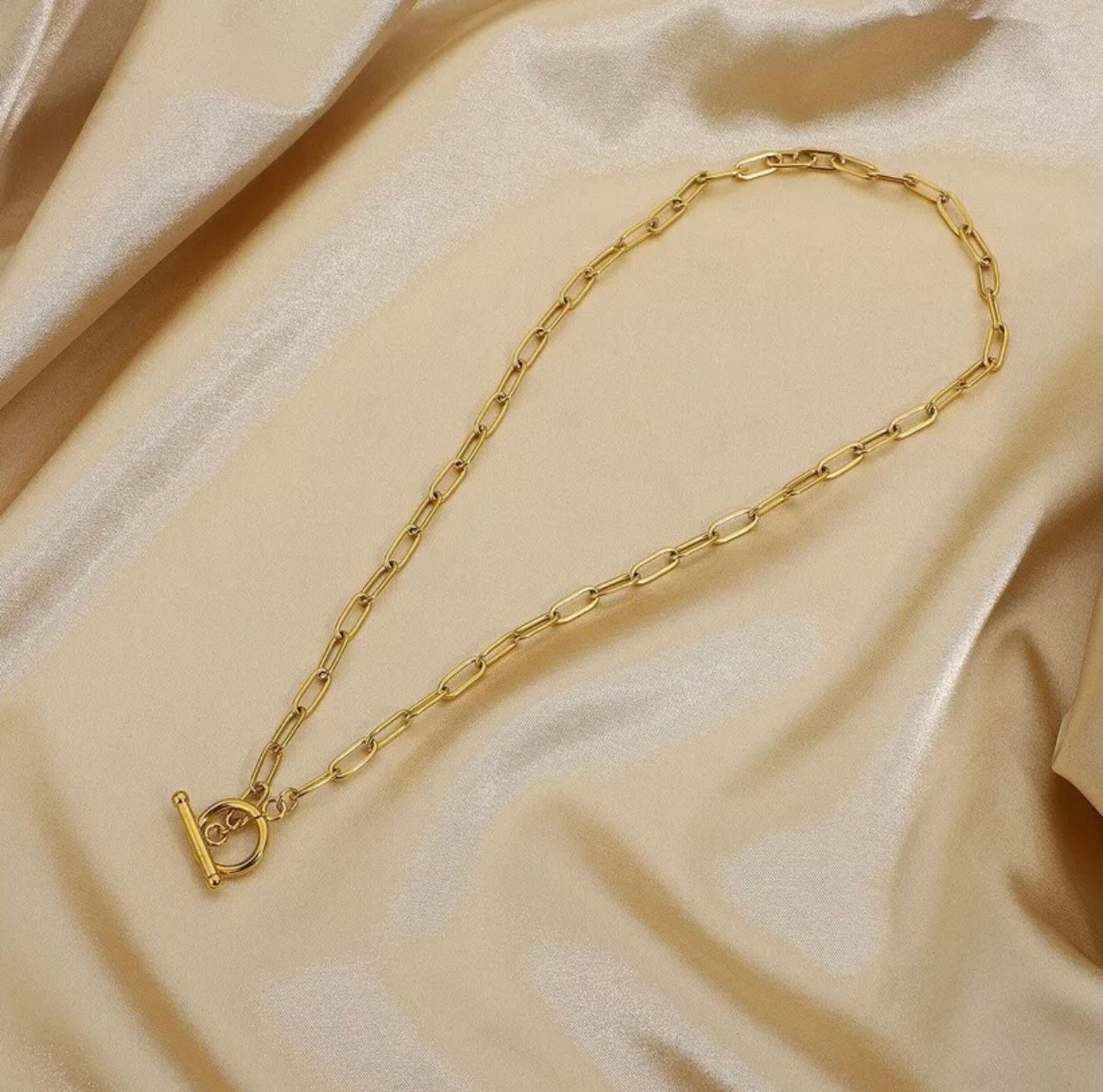 18ct Gold-Plated T-Bar Necklace