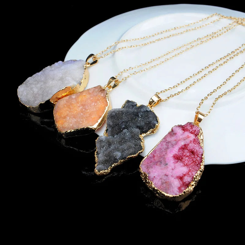 Geometric Natural Agate Slice Necklace – Energy & Healing Power