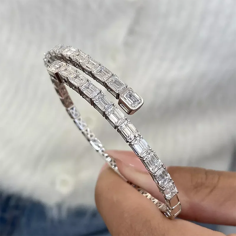 Emerald Cut CVD HPHT Lab-Created Diamond Bangle